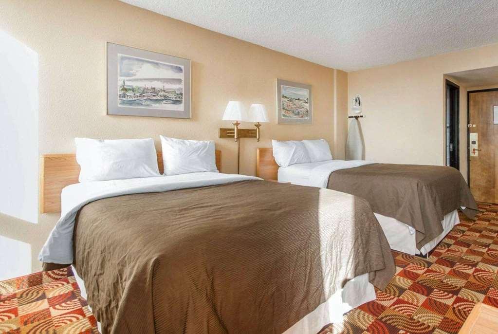 Wingate By Wyndham Sheboygan Hotel Fasilitas foto
