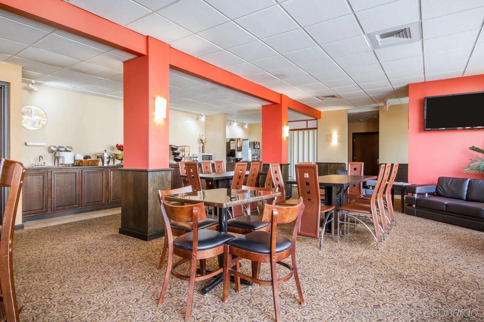 Wingate By Wyndham Sheboygan Hotel Bagian luar foto