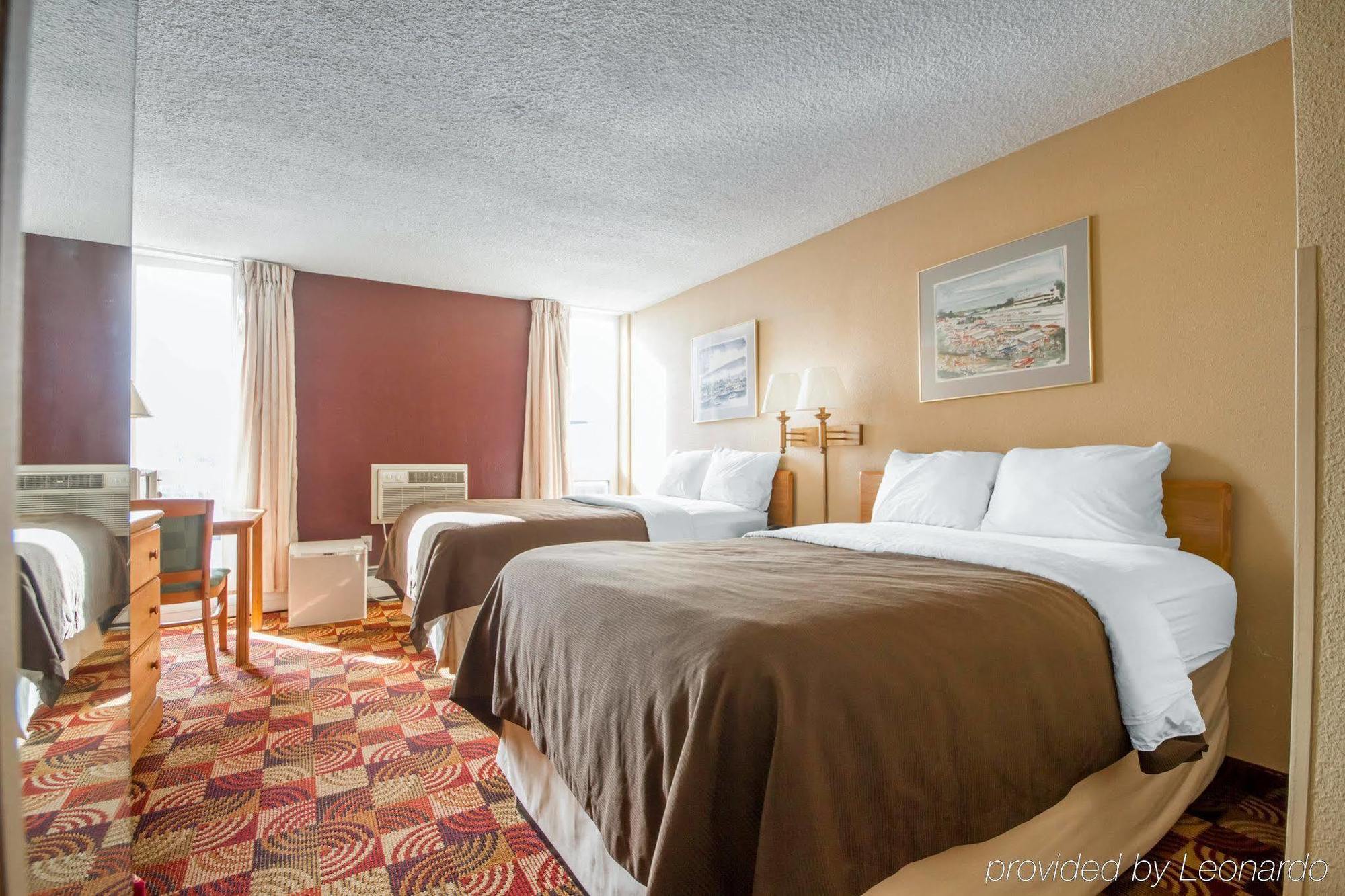Wingate By Wyndham Sheboygan Hotel Bagian luar foto